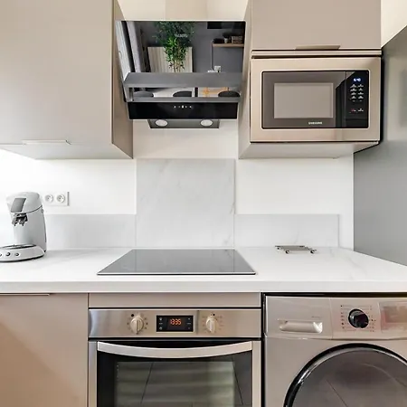 1 Piece Tres Chaleureux Apartment *